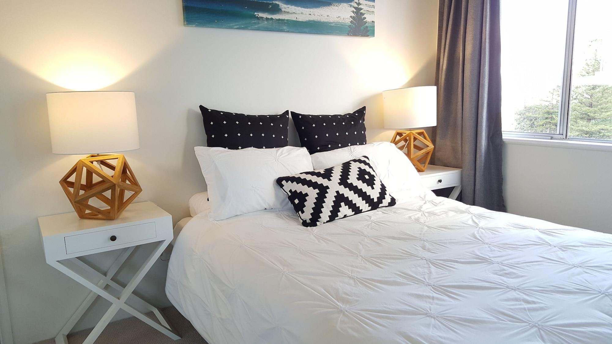 Wyuna Beachfront Holiday Apartments Голд-Кост Экстерьер фото