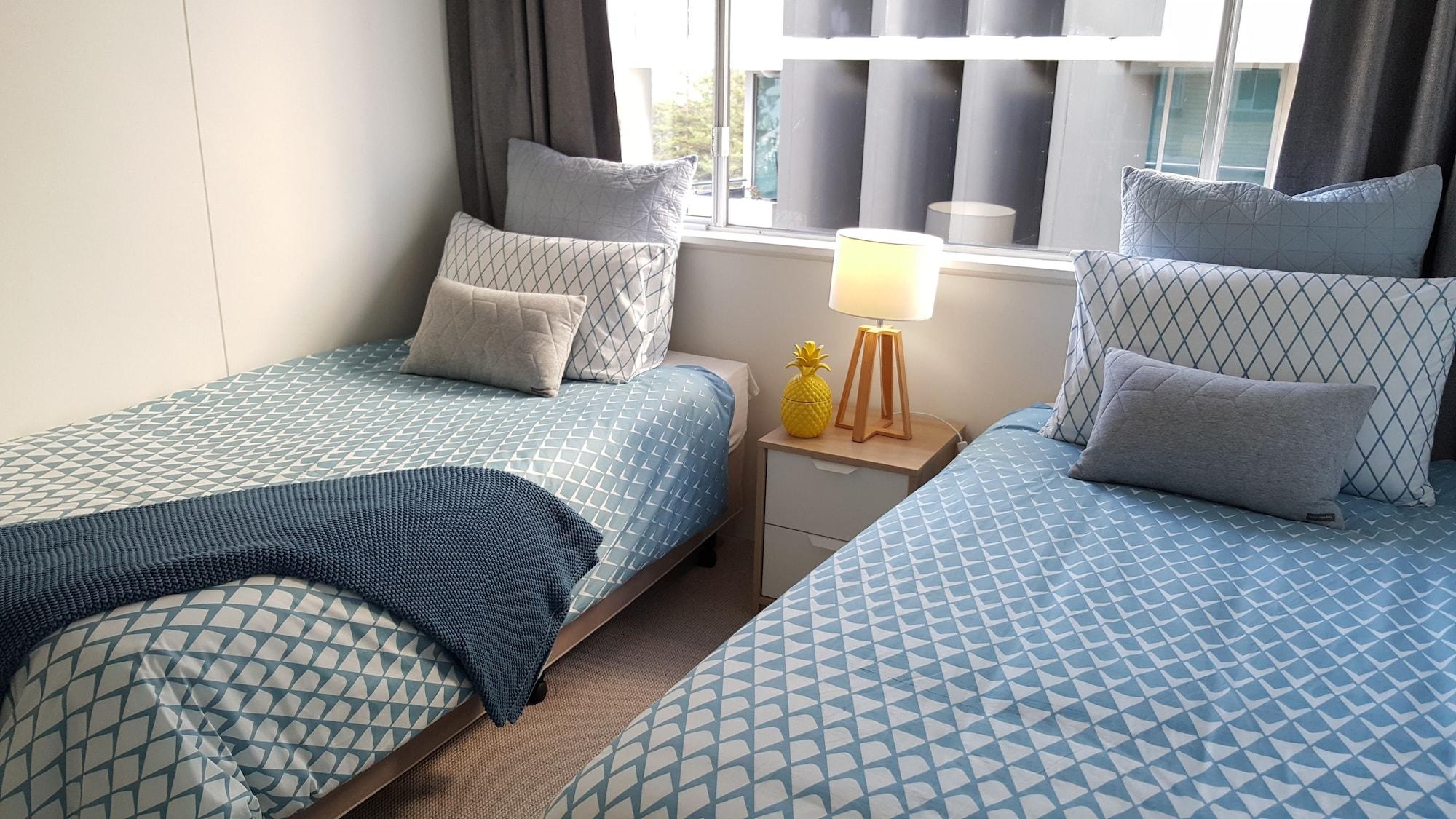 Wyuna Beachfront Holiday Apartments Голд-Кост Экстерьер фото
