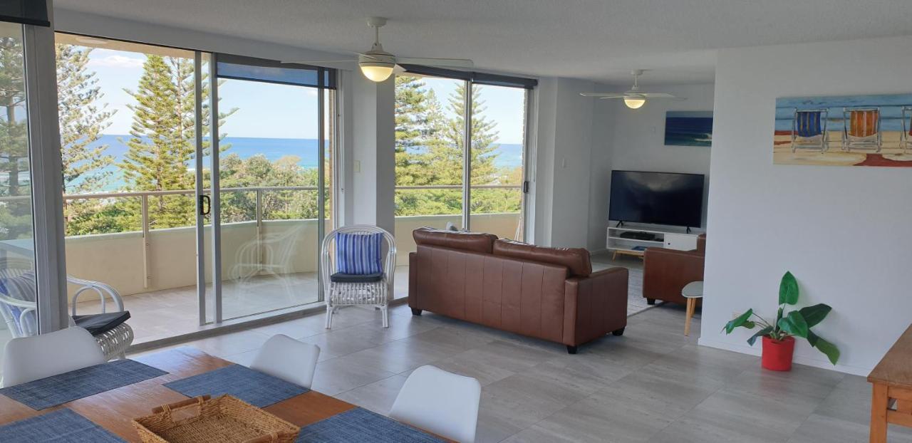 Wyuna Beachfront Holiday Apartments Голд-Кост Экстерьер фото