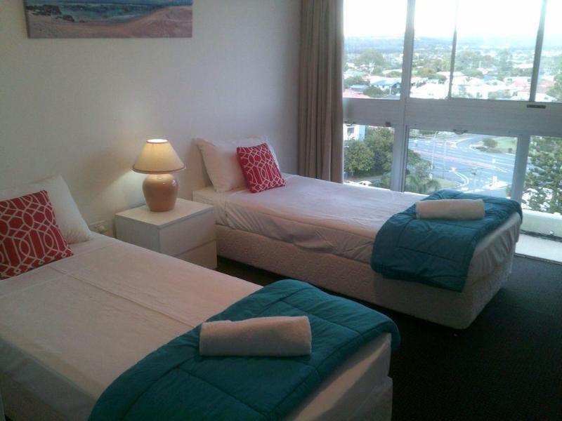 Wyuna Beachfront Holiday Apartments Голд-Кост Экстерьер фото