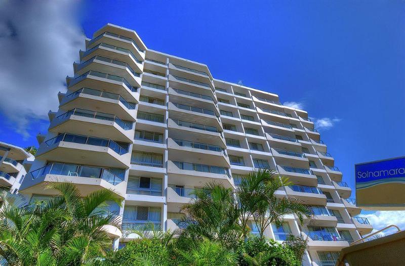 Wyuna Beachfront Holiday Apartments Голд-Кост Экстерьер фото